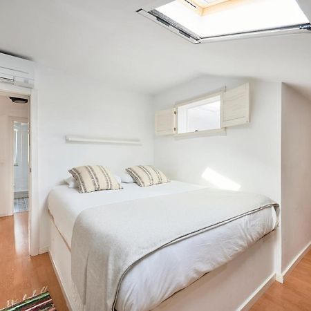 Bright Apt W Balcony, Ac, Parking, By Timecooler Lisboa 外观 照片