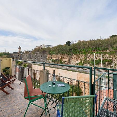 Bright Apt W Balcony, Ac, Parking, By Timecooler Lisboa 外观 照片