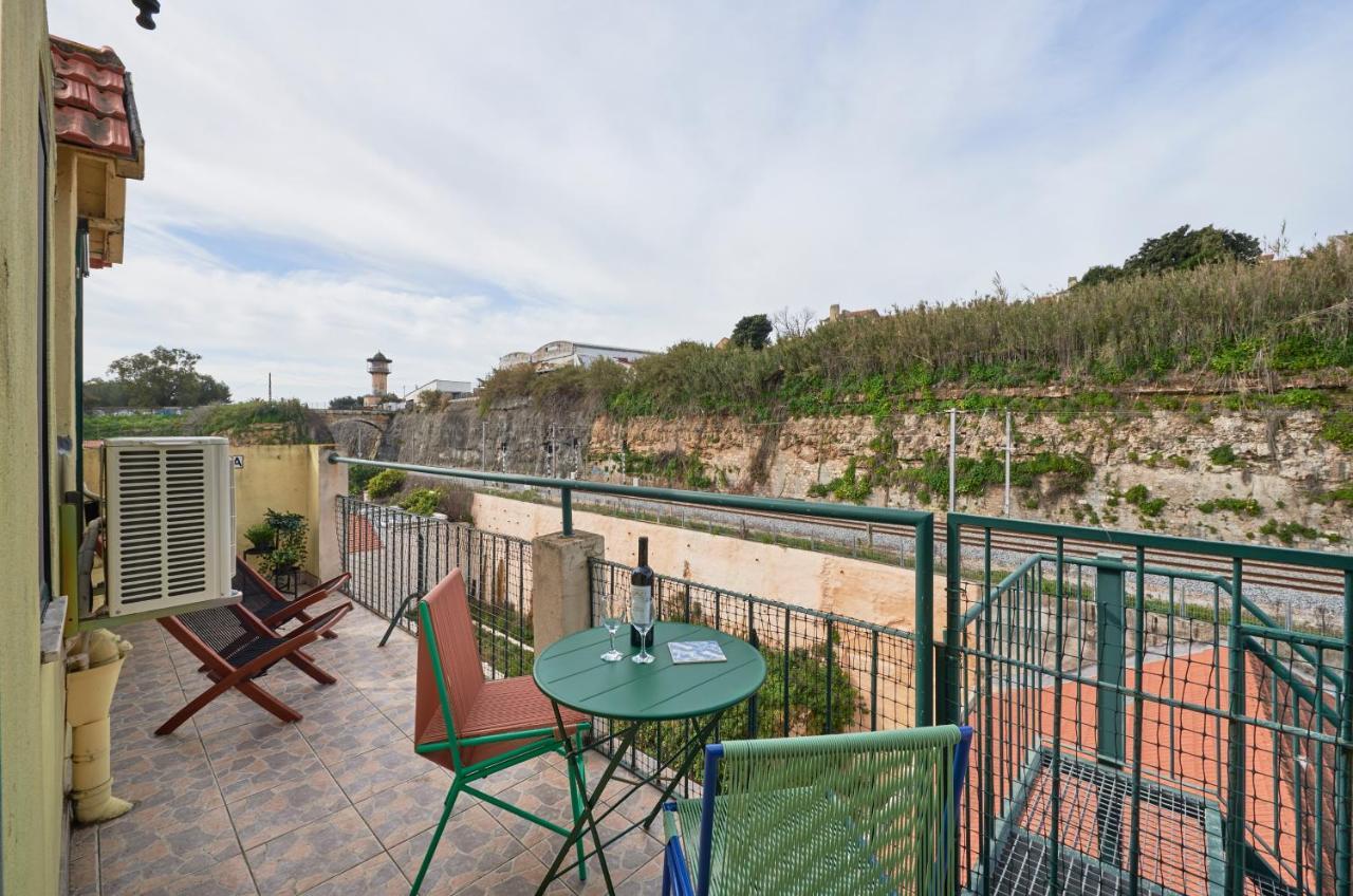 Bright Apt W Balcony, Ac, Parking, By Timecooler Lisboa 外观 照片