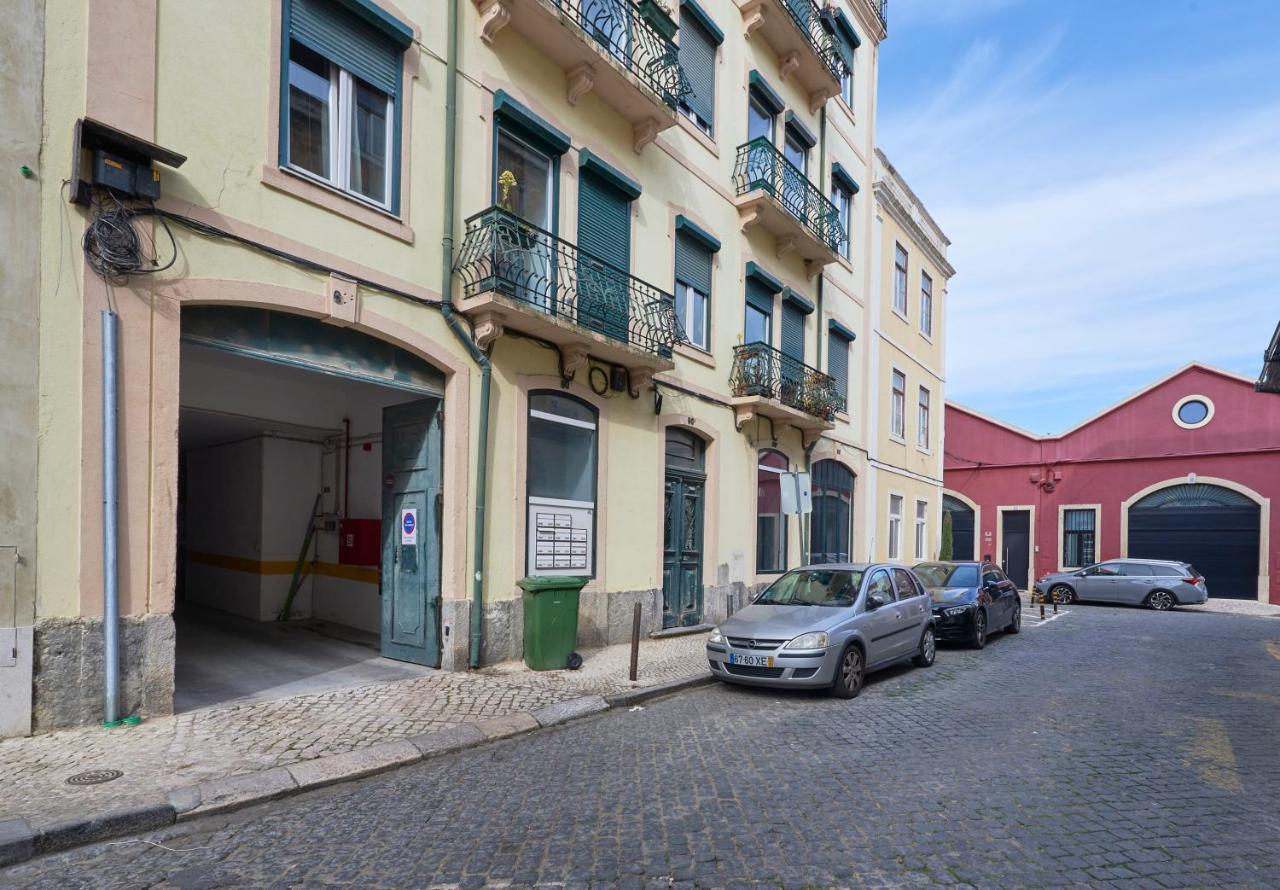 Bright Apt W Balcony, Ac, Parking, By Timecooler Lisboa 外观 照片