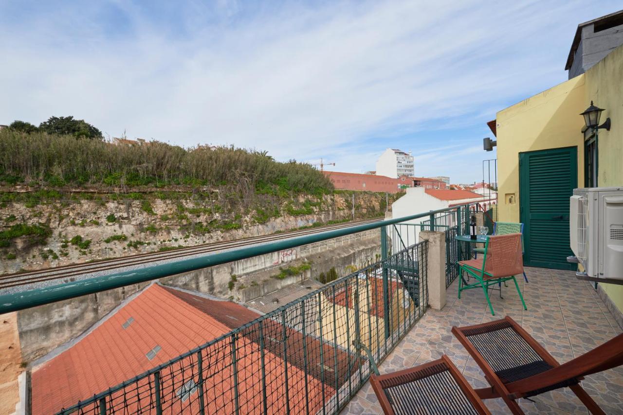 Bright Apt W Balcony, Ac, Parking, By Timecooler Lisboa 外观 照片