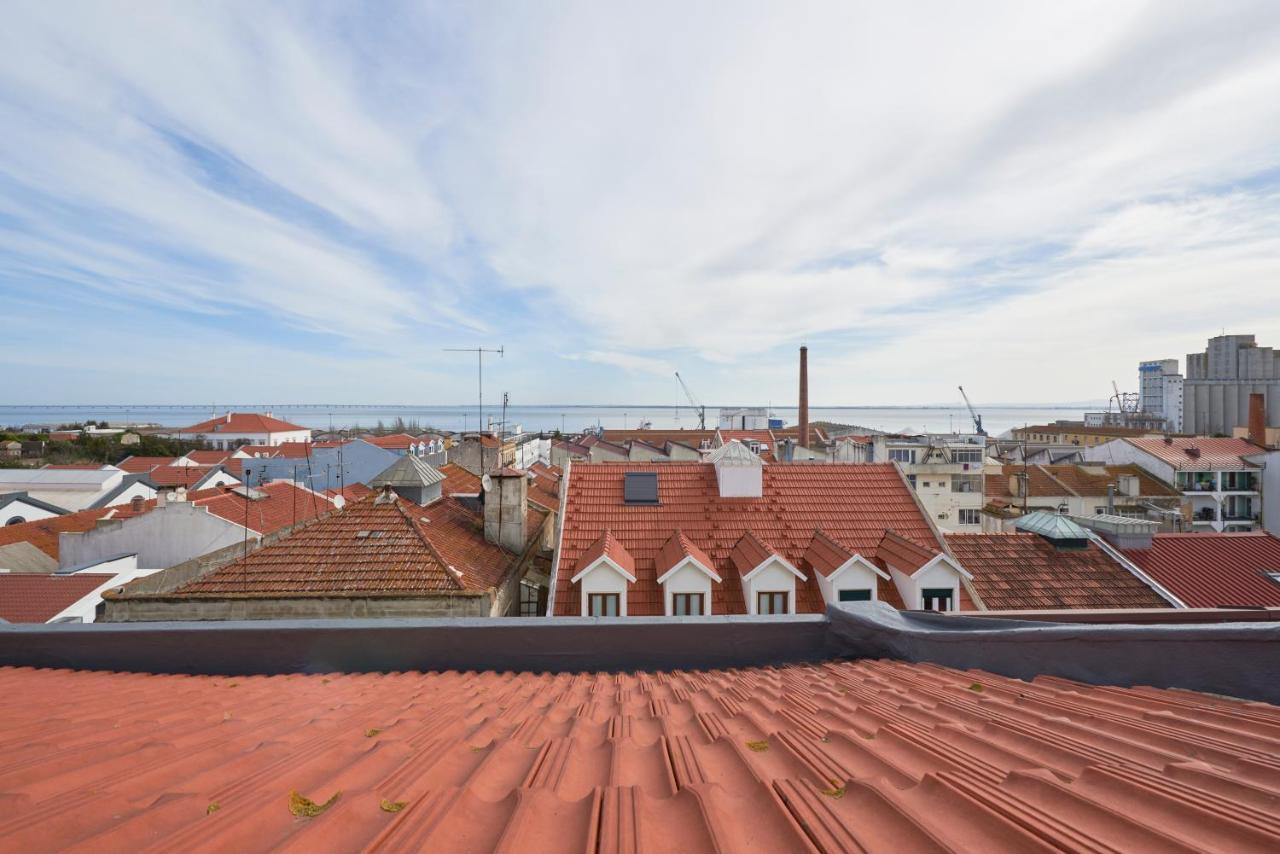Bright Apt W Balcony, Ac, Parking, By Timecooler Lisboa 外观 照片
