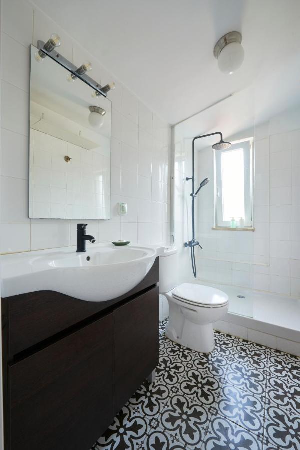 Bright Apt W Balcony, Ac, Parking, By Timecooler Lisboa 外观 照片