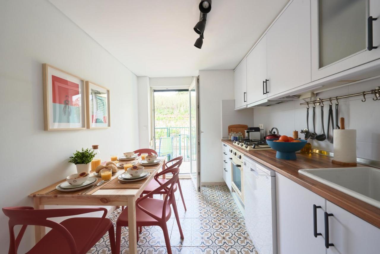 Bright Apt W Balcony, Ac, Parking, By Timecooler Lisboa 外观 照片